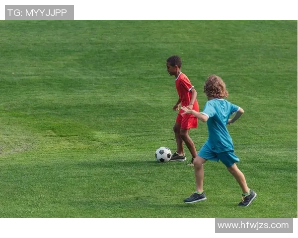 足球明星们的奇特发型大盘点让你惊叹不已的创意造型与个性风格