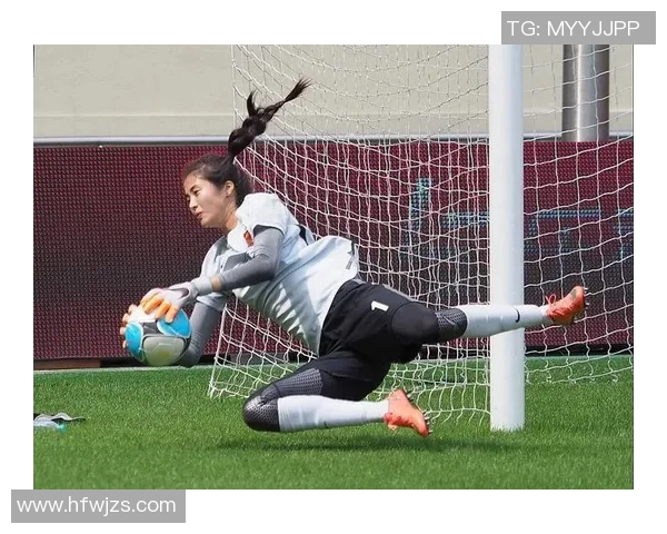 足球明星假期趣味自拍视频大揭秘尽显休闲生活与球场之外的真实一面