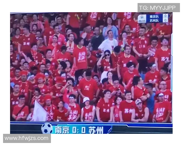 足球明星化身路人惊喜现身街头引发粉丝狂欢视频曝光